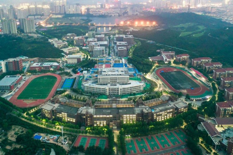 青島理工大學